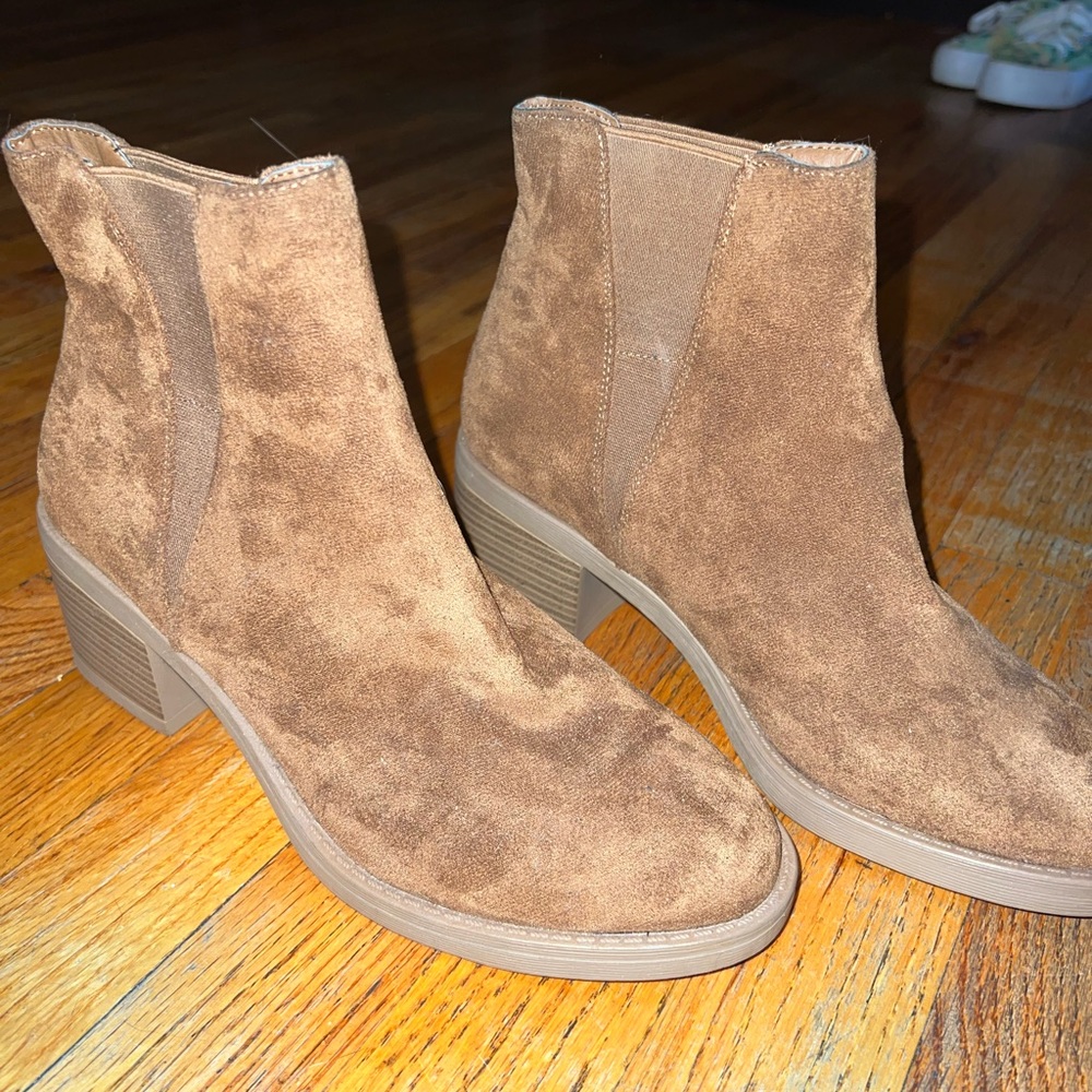 Suede Brown booties